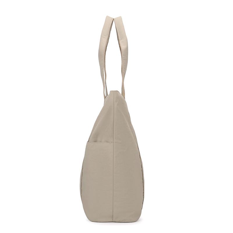 Women's Shoulder Bag Retro Large Capacity Commuter Tote Bag