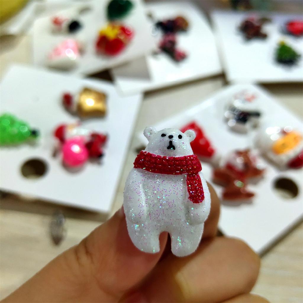 3/4pcs/set Christmas Badge Brooches Exquisite Santa Claus Tree Bell Elk Snowflake Enamel Brooch Pins For Women Men New Year Gift