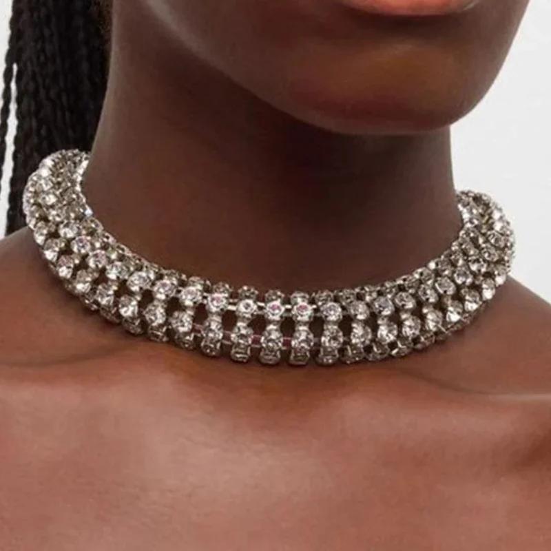 Collana con Elemento a Nodo Euro-americano per Donna Ragazza Gioielli Punk Hip Hop Choker Collare con Strass Intarsiati Regali Trendy