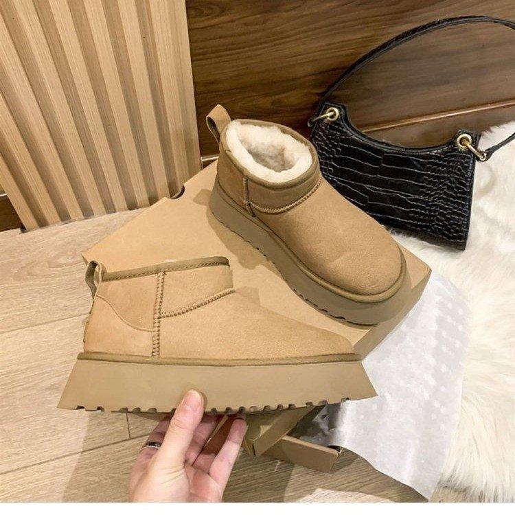 [Yushilai] Real fur integrated thick-soled non-slip snow boots women's 2025 winter velvet thickened warm short boots