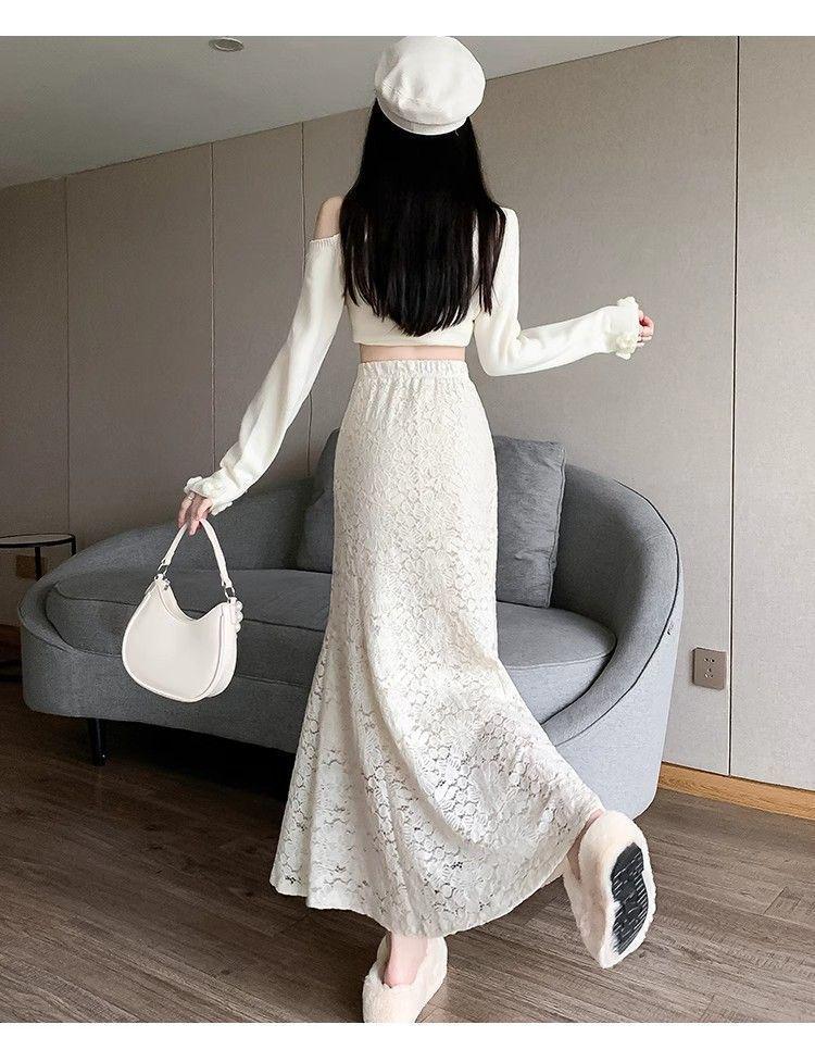 High-Waist Fishtail Lace Skirt with Ruffle and Embroidery