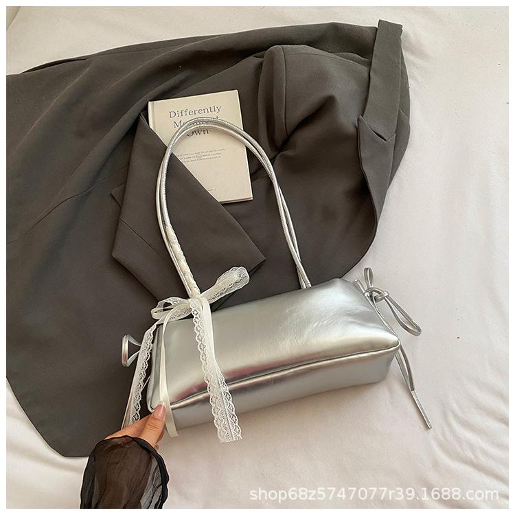 Bag niche design underarm bag women's 2025 spring new shoulder commuter bag fashionable versatile women's handbag