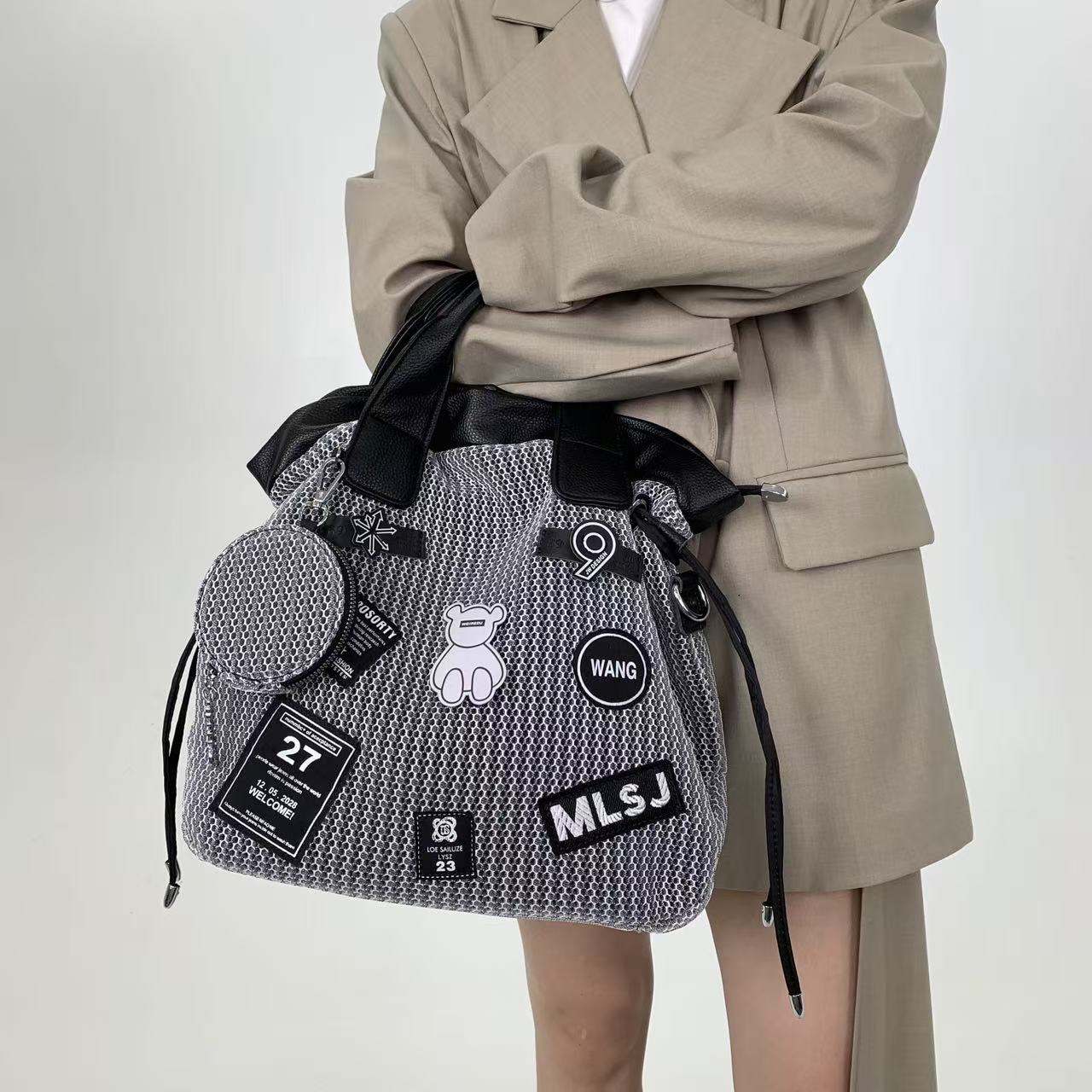 

Fashion Mesh Patch Personalized Shoulder Bag Multifunctional Street Backpack сірий колір