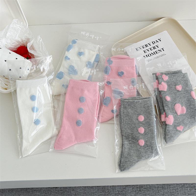 Ladies' Mid-calf Socks for Spring and Summer Are Sweat-absorbing, Flocked, Heart-shaped Polka Dot Socks with A Cute Color Contrast and A School Style