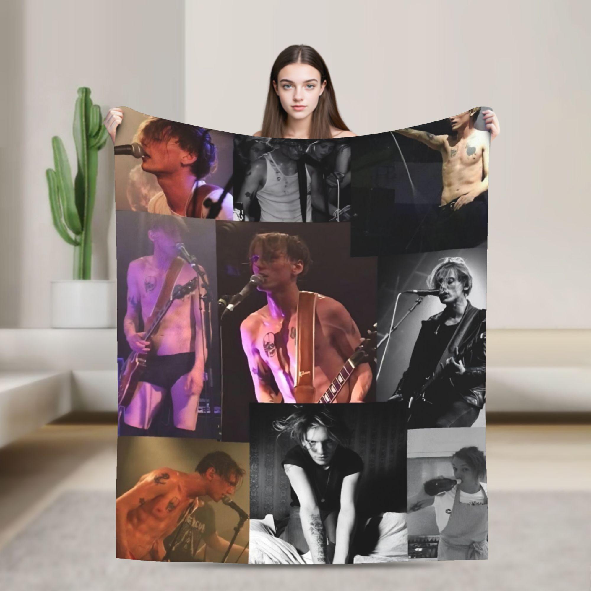 Jamie Campbell Bower Throw Blanket for Couch Soft Fuzzy Plush Blanket 50x60 Inch Multi-size Bedspreads for All Seasons 75X95CM