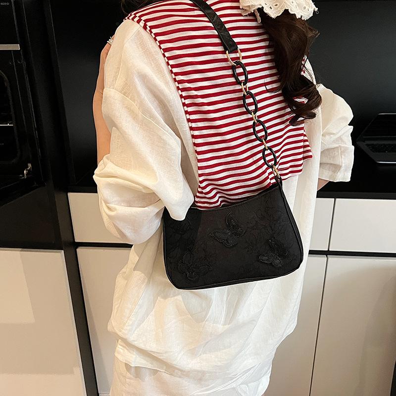 New Chinese style national style bag women's 2025 new niche messenger bag trend line super fire butterfly embroidered shoulder bag