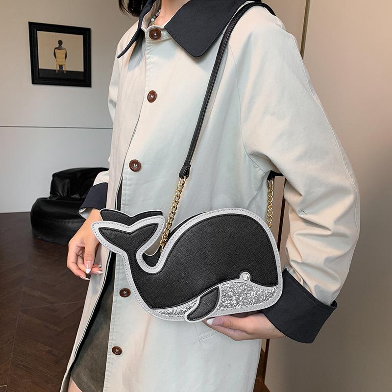 Cute girl Internet celebrity small bag 2025 new Japanese cartoon dolphin shoulder bag personalized messenger small round bag