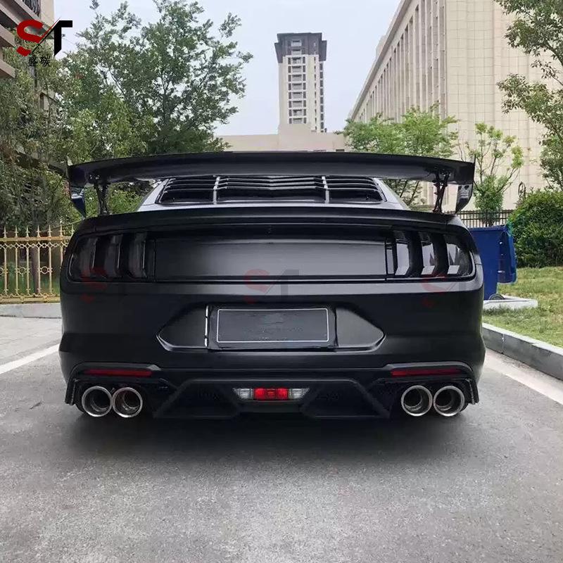 Carbon Fiber Rear Diffuser for Ford Mustang GT500 Bumper