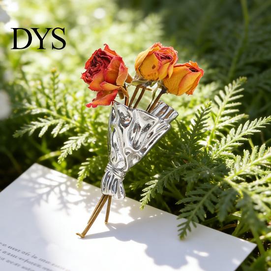 Metal Flower Holder Brooch Bouquet Wearable Vase Pin Insert Real or Lightweight Alloy Dried Flowers Into Accessory for Jackets Dresses Scarves