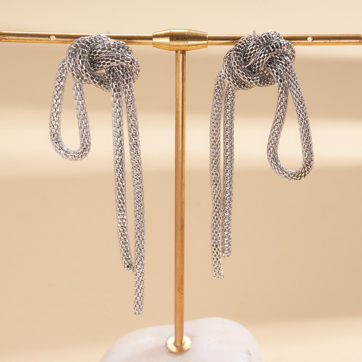 

DIGADAGU Alloy Chain Knot Tassel Dangle Earrings New Vintage Luxury Earrings Women Party Zircon Accessories медный
