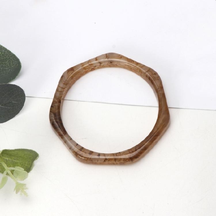 Classy Leopard Mottled Bangle Elegant Resin Bracelet Classical Leopard Mottled Bangle Jewelry for Beach Dancing