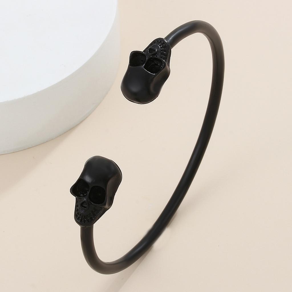 Gothic Exaggerated Skull Skeleton Bracelet for Women Men Retro Creative Quirky Halloween Jewelry