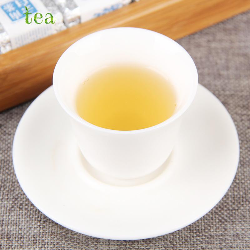 Yunnan Weißer Tee, Xiaotuo Tee, Goldener Ziegel Weißer Tee, Kleiner Quadratischer Ziegel, 500g, Sonnengetrockneter Honigaromatischer Weißer Tee