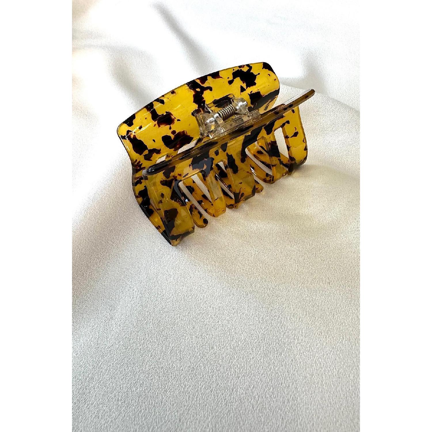 

Large Size Bone Buckle коричневий