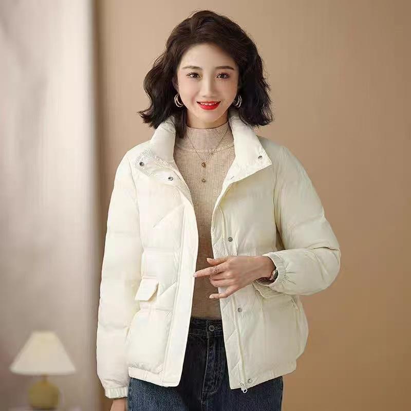 

Женская короткая ветрозащитная теплая зимняя куртка со стойкой XXL слоновая кость