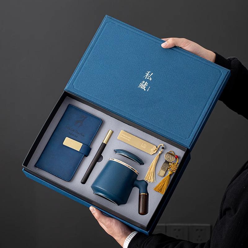 Jubiläumsgeschenke 2026: Büro-Souvenirbecher für Mitarbeiter und Kunden