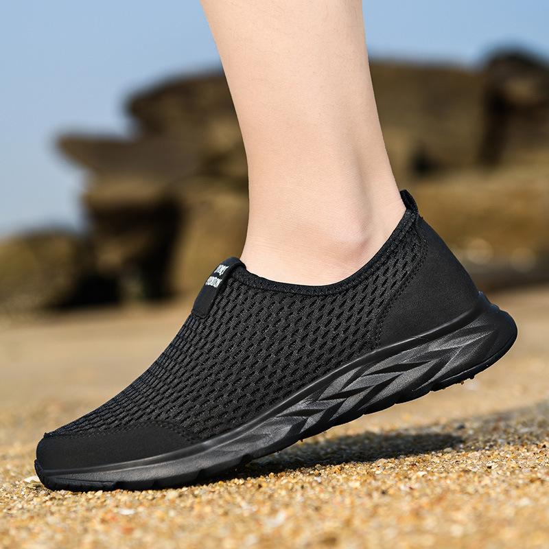 Summer mesh shoes breathable deodorant casual sports shoes large size non-slip light lazy shoes