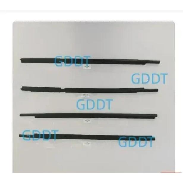 4 Pezzi 5 Porte Modanatura Esterna Linea Cintura Finestrino per Grand Vitara 2011 83831-65J00 Guarnizione in Gomma Vetro Finestrino