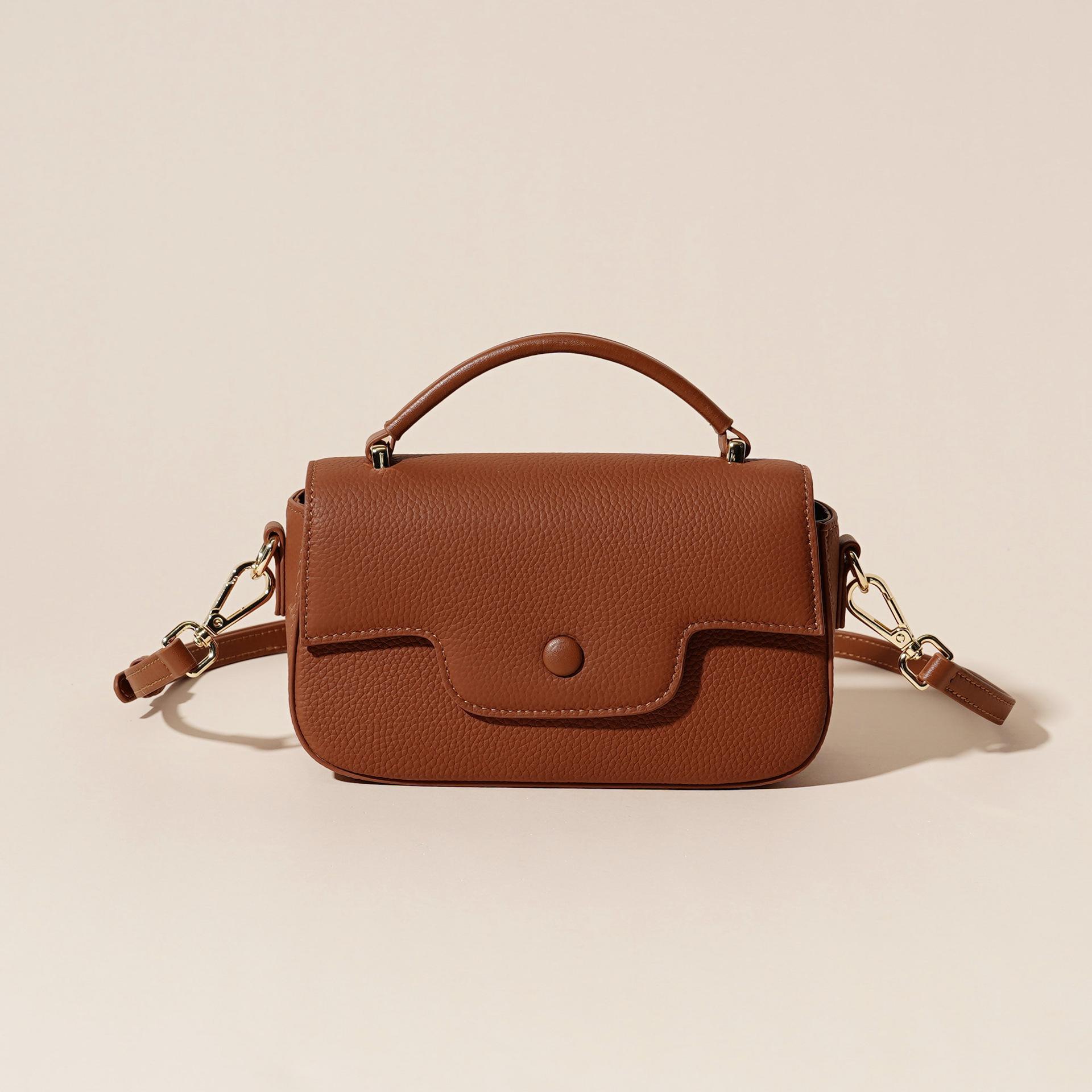 

New first-layer cowhide leather women s bag versatile popular retro small square bag high-end single shoulder crossbody handbag 20*7.5*11cm золотисто-коричневый