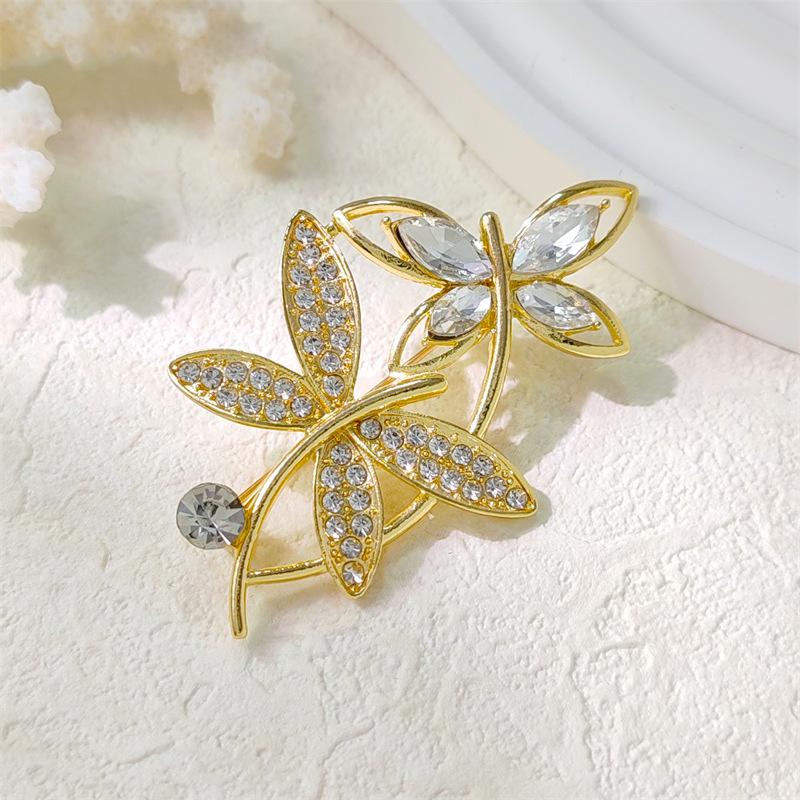 

DIEZI 5 Style Luxury Water Drop Wings Pearl Crystal Brooches Women Gilrs Party Wedding Fashion Rhinestone Brooch Jewelry