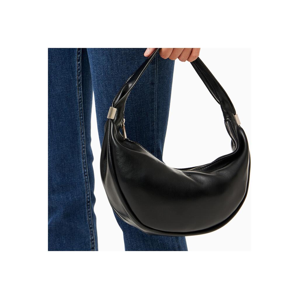 Calvin Klein Minimalist Commuter Niche Pleated Zipper Underarm Bag Crescent Bag Women Handbags Space-Black 4F3010G-UB1