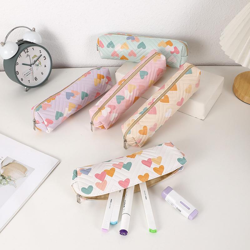 Cute Love Heart Pen Bag With Zipper Closure For Children And School Use