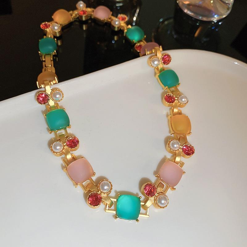 Fashionable Floral Geometric Necklace with a Light Luxury Style Sweater Chain and French Retro Accessories