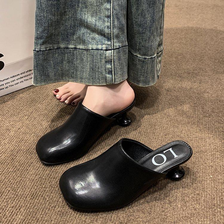 Europe, America 2025 summer and autumn shallow mouth round head middle heel temperament single shoes women wear fashion Muller half drag bag head sand