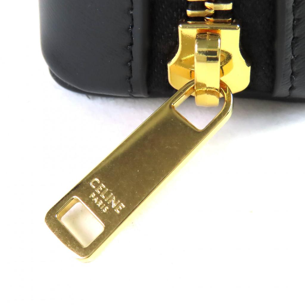 Makellose CELINE Pouch Triomphe mit Reißverschluss rundum aus schwarzem Kalbsleder für Damen 10N073GEZ Gebraucht