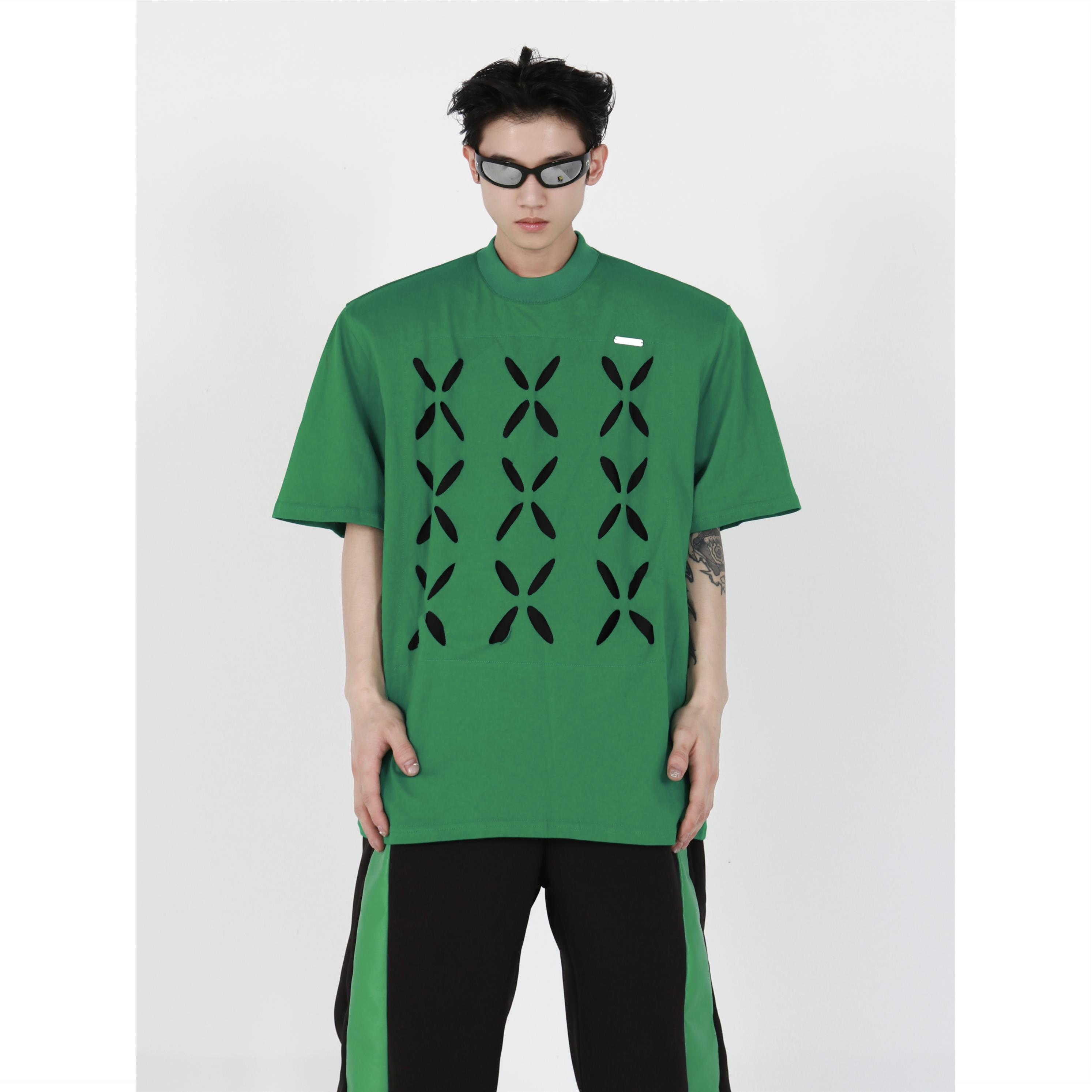 Нишевый четырехлистный клевер, полый дизайн, черный Т-образный рукав, высококачественный универсальный тренд, простой свободный, с короткими рукавами L