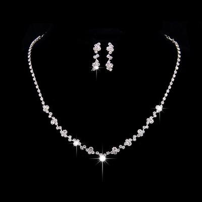Simple Earrings Fashion Earrings Necklace Jewelry Bracelet Set Accessories Bridal Necklace Temperament Earrings Bracelet Jewelry.