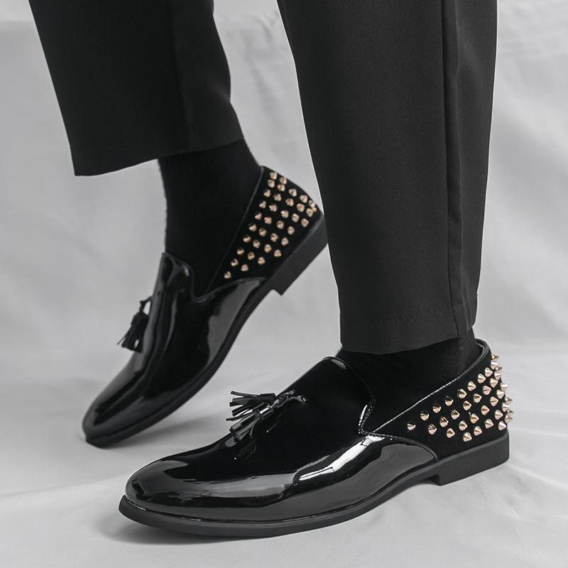Men’s Rivet Loafers Dress Black Patent Leather Monks Shoes Men Slip on Pointed Toe Tuxedo Rock Club Shoes Plus Size