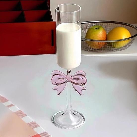 Yousheng Wine Glass Champagne Flutes with 3D Pink Butterfly Decoration Faux Crystal Glass Wedding Party Anniversary Wine Glasses