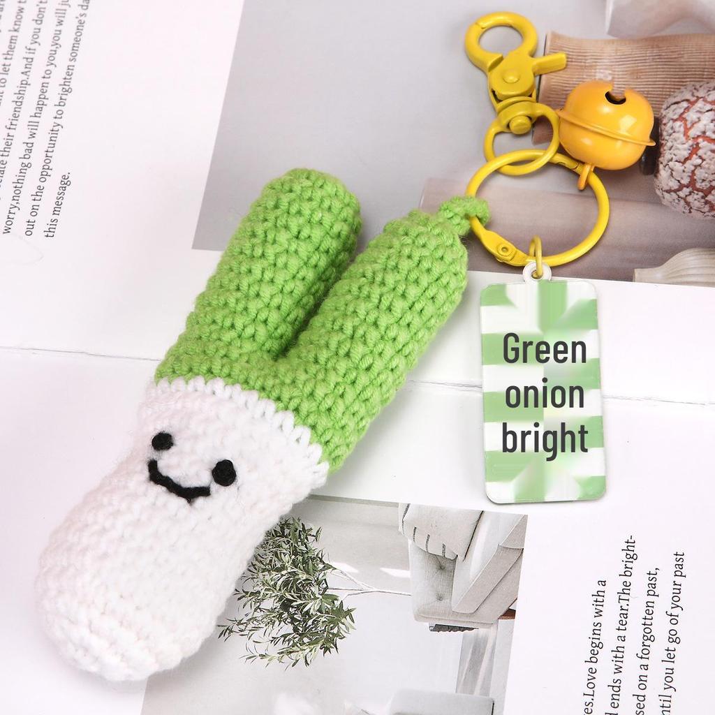 Woven Garlic Scallion Cabbage Pendant Keychain – Creative and Exquisite Gift for Students and Besties