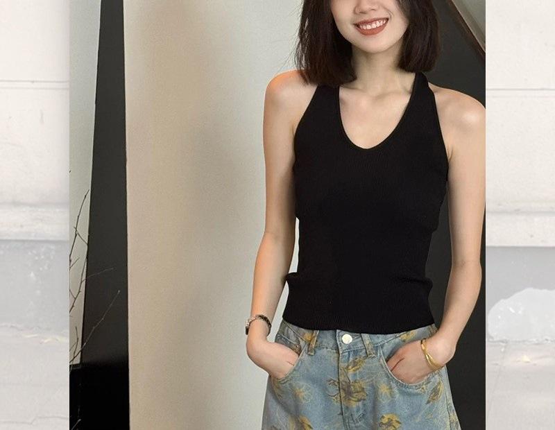 Yellow v-neck knitted neck hanging big halter sleeveless vest for women's summer wear French romantic small suspender top