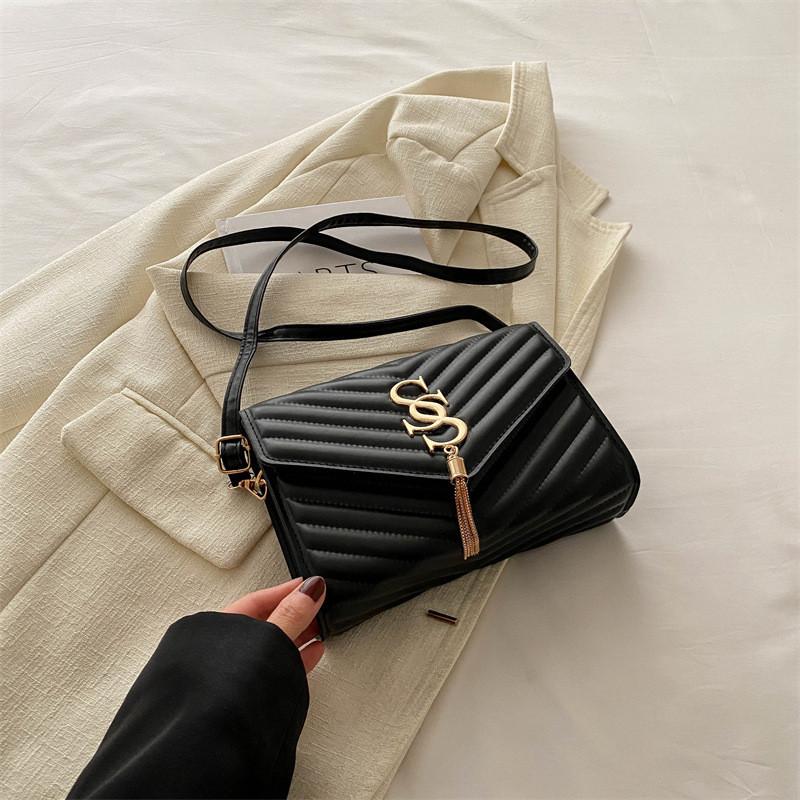 Stylish And Elegant Pu Small Square Crossbody Bag For Women With Chic Chain Strap