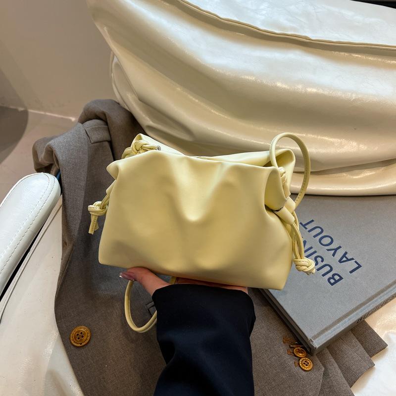 

Корейская версия маленькая свежая жемчужная кружевная красивая косметичка высокой ценности весенне-летний модный тренд большая вместительная сумка для хранения жёлтый