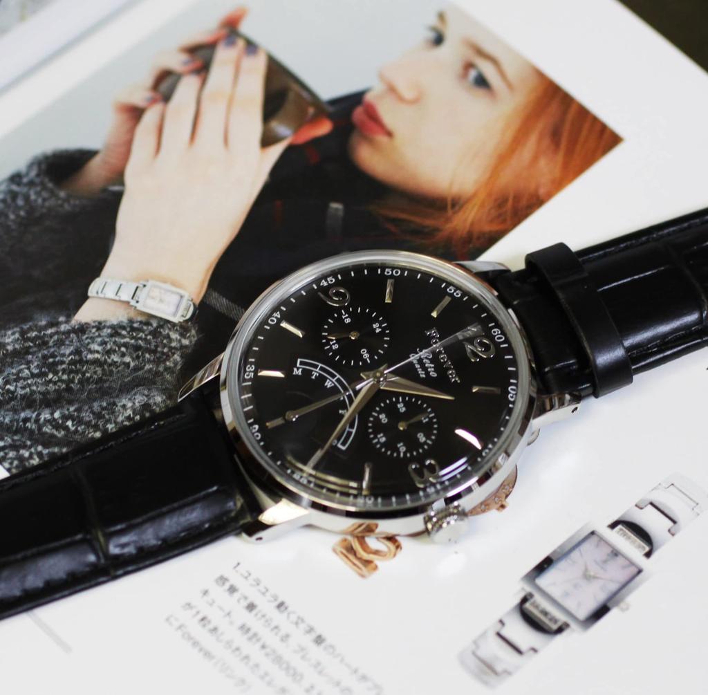 unisex watch with a retro quartz antique and day and date Available in black and white Leather Large, women's movement, finish, function. (SV-BK).