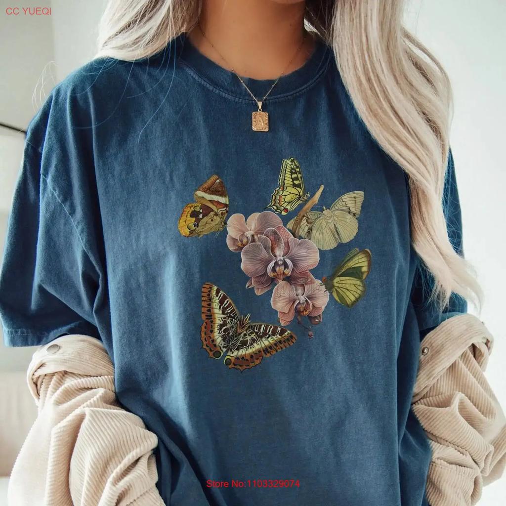 Vintage Botanical T Shirt Butterflies and Moth Luna Cottagecore Boho Flower Nature Dark Academia vintage Washed Stylish
