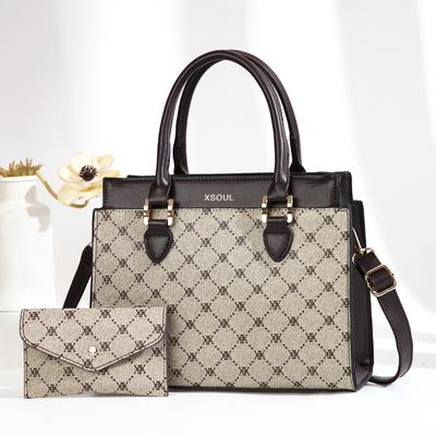 Atmospheric Middle-aged Mother Bag Women's Handbag Large Capacity 2025 New Fashion Versatile Messenger Tote Bag