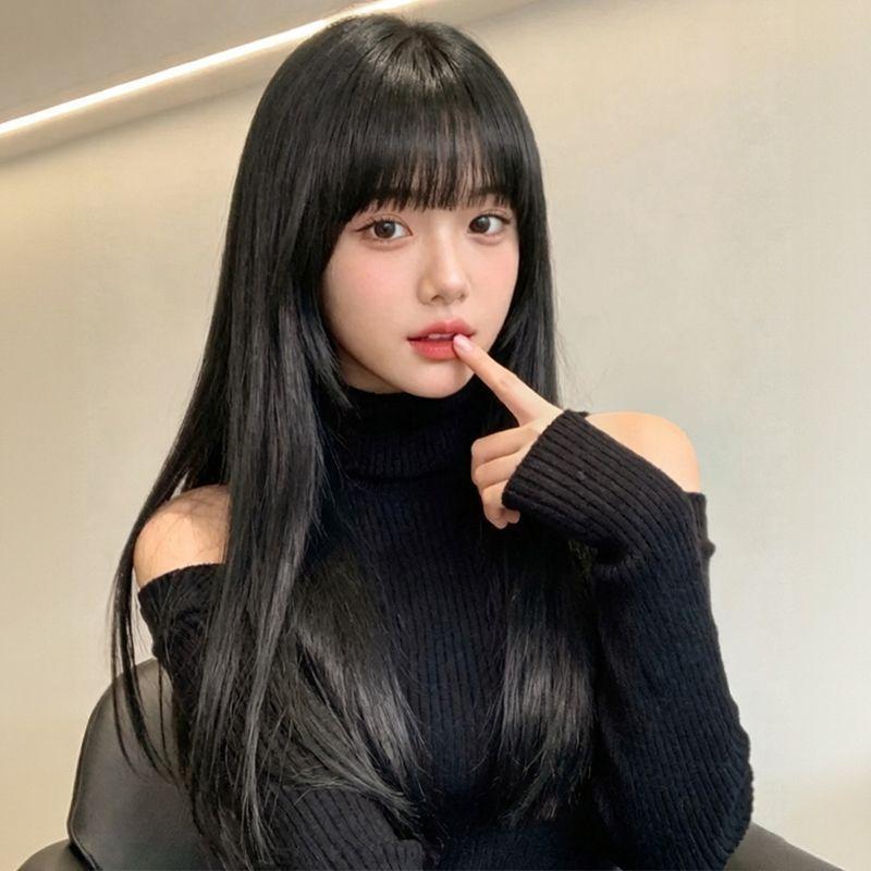 Natural-Looking Black Straight Long Wig with Straight Bangs—Bangs-Style Wig, Perfect for Everyday Wear or Anime Cosplay