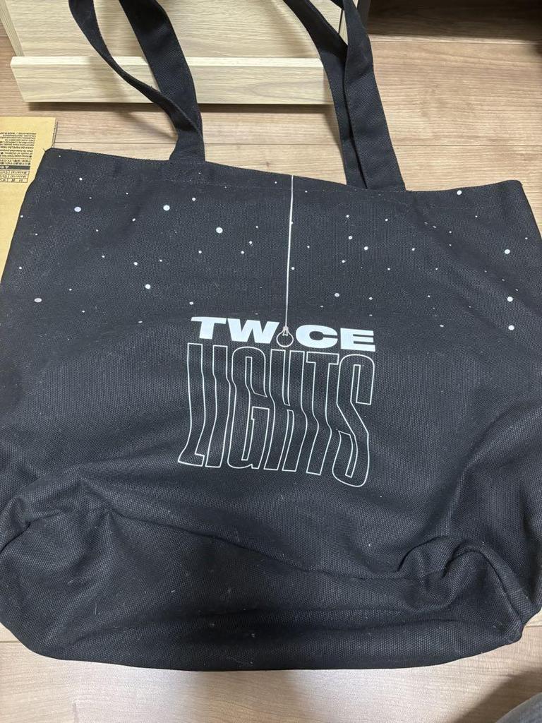 [USED] TWICE World Tour 2019 Bag