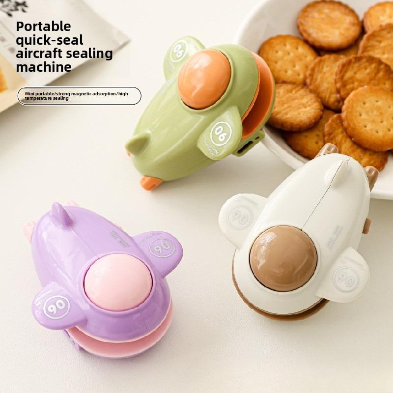 Cartoon Airplane Sealing Machine - Rechargeable Household Sealing Machine - Vacuum Sealing Machine for Snack Bags - Magnetic Attachment