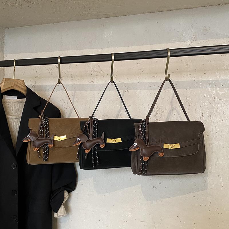 Fashionable and Trendy Crossbody Bag, Single-shoulder Bag, Simple and Large-capacity Casual Commuting Underarm Bag