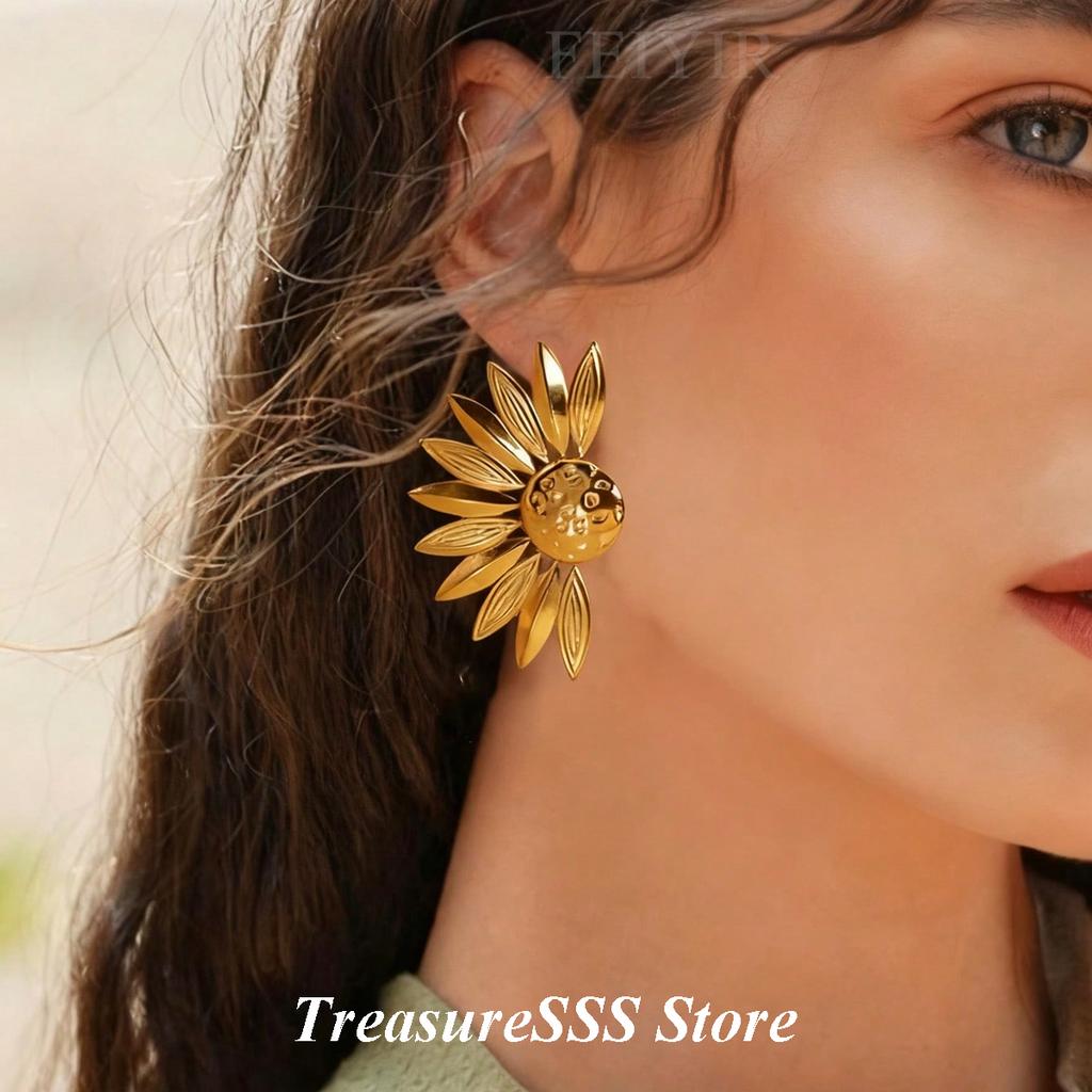 Classic Half Flower Stainless Steel Earring Women Mama 18K Gold-plated Stud Earring Wedding Jewelry Vacation Accessories Gifts