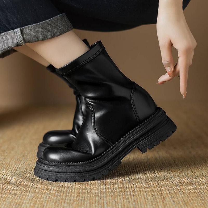 Korean Version of Medium Heel Large Size Thick-soled Knight Boots Women's Comfortable Round Head Sleeve Leather Boots Autumn and Winter New Square Hee