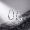 European and American style Mobius earrings women's simple twisted earrings light luxury high sense fashion French plain ring earrings