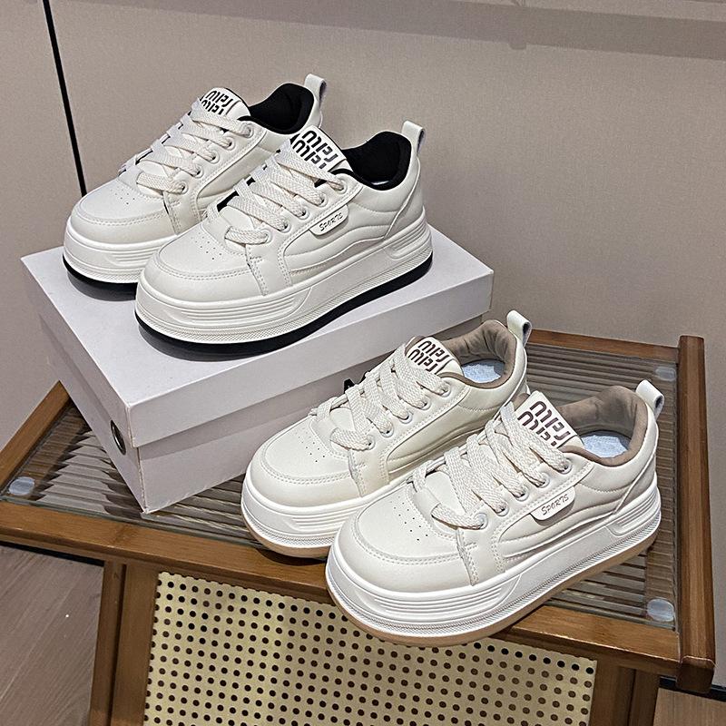 2025 little white shoes women's spring new Korean version ins female students' leisure sports versatile board shoes street auction Y8613