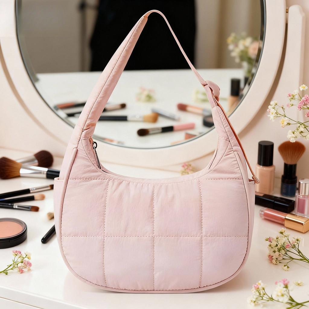 Fashion Womens Small Nylon Bucket Bag With Chain Lock For Daily Use