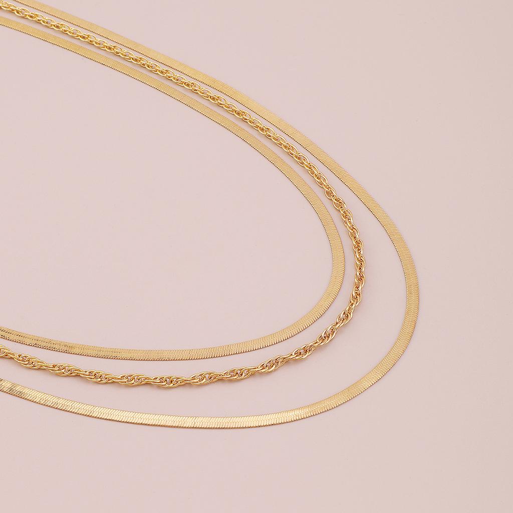 Women European Simple Multi-Layer Snake Bone Choker Retro Punk Metal Style Jewelry Minimalist Geometric Temperament Necklace